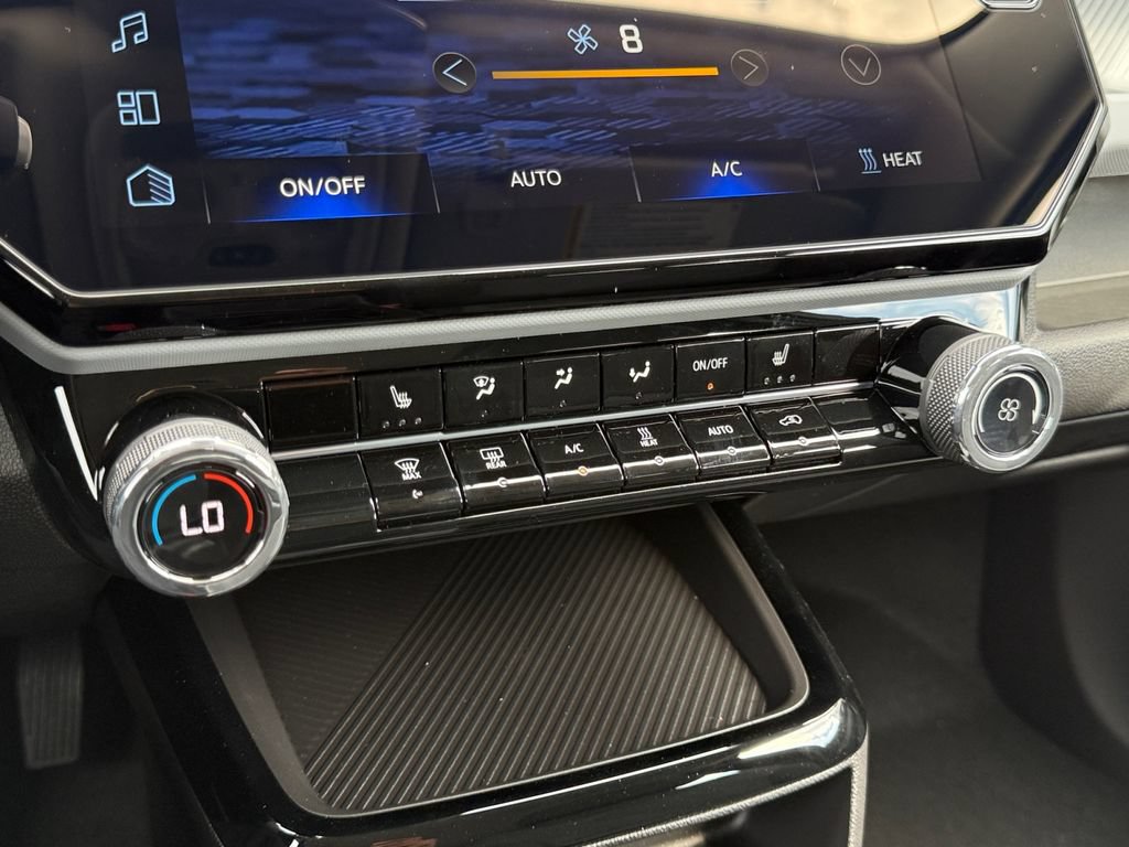 New 2027 Chevrolet Bolt LT w/ Comfort Package FWD image 18