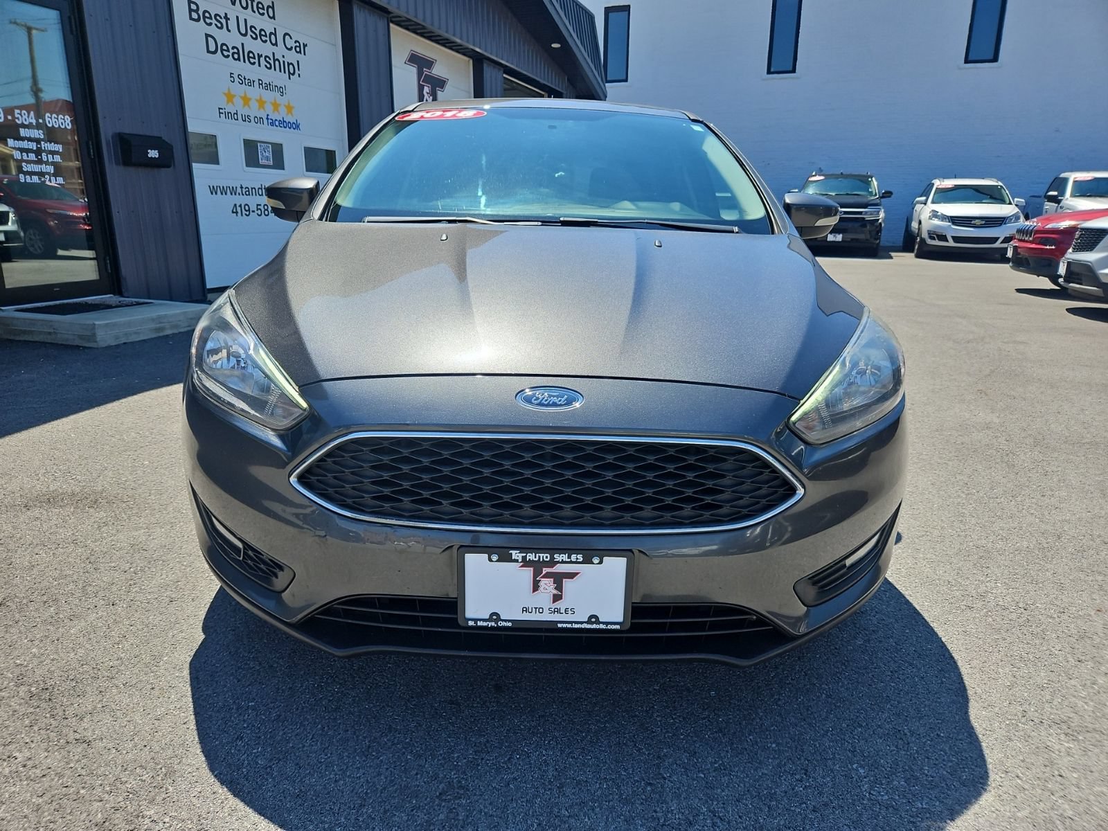 Used 2018 Ford Focus SEL w/ Cold Weather Package FWD image 9