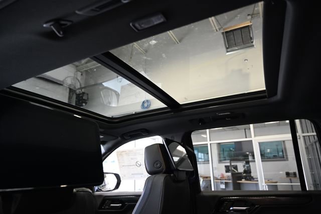 New 2026 GMC Yukon XL AT4 w/ AT4 Premium Plus Package image 23