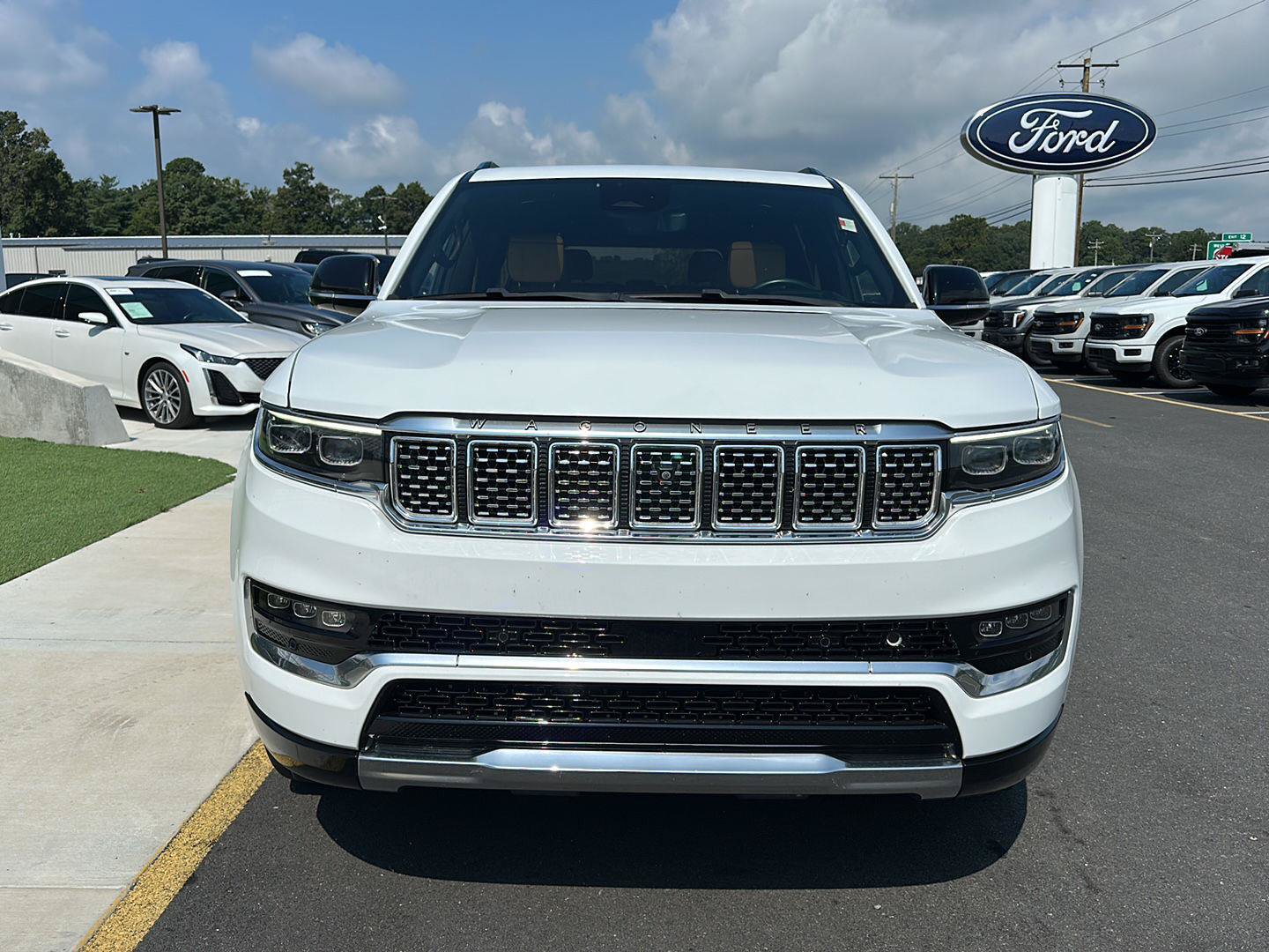 Used 2023 Jeep Grand Wagoneer Series III AWD/4WD video 2