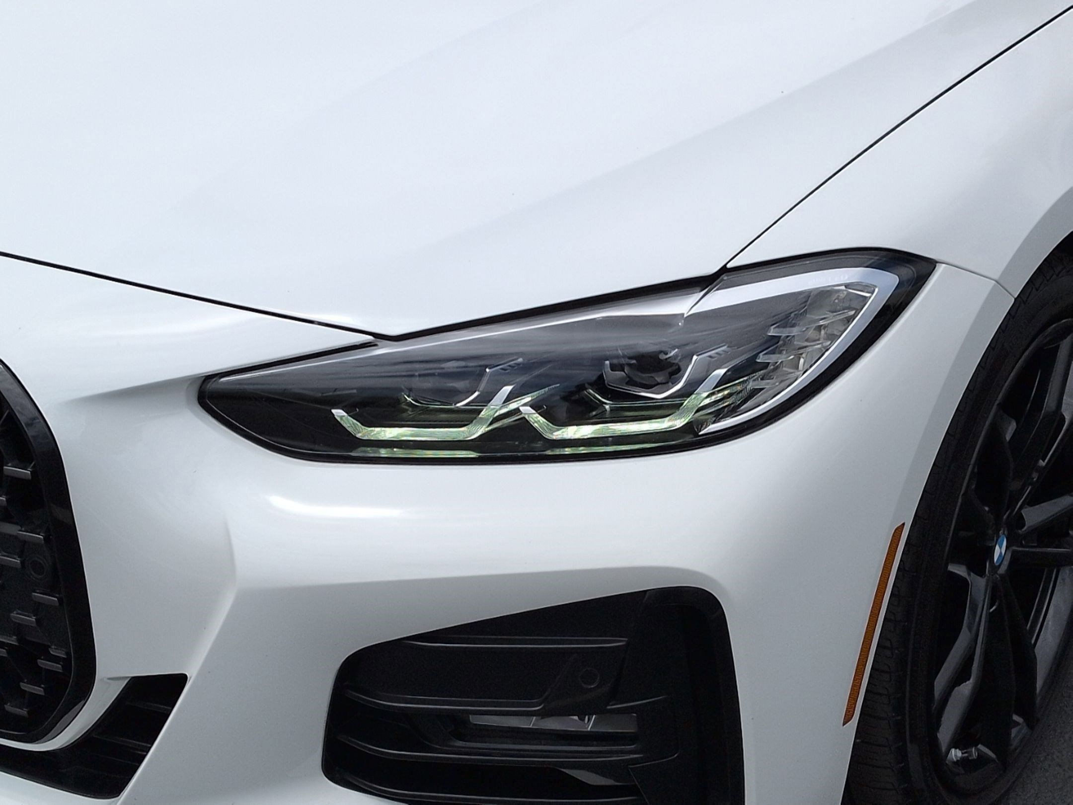 Certified 2024 BMW 430i Coupe w/ M Sport Package RWD image 6