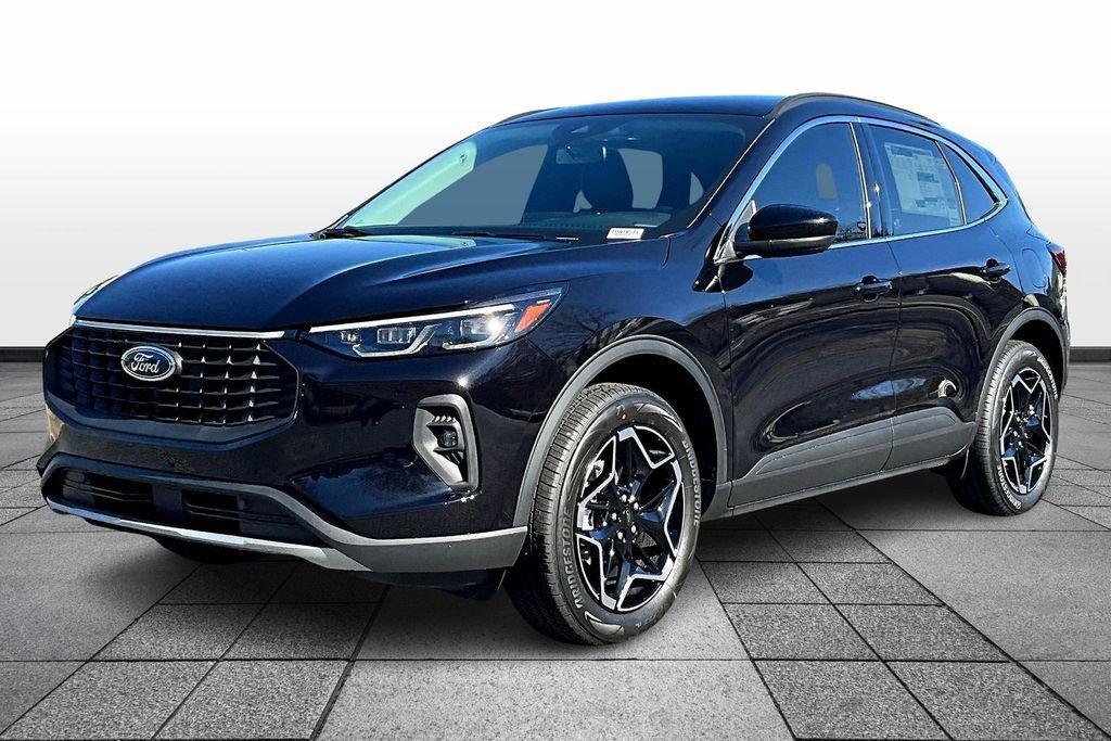 New 2026 Ford Escape Platinum AWD/4WD image 2