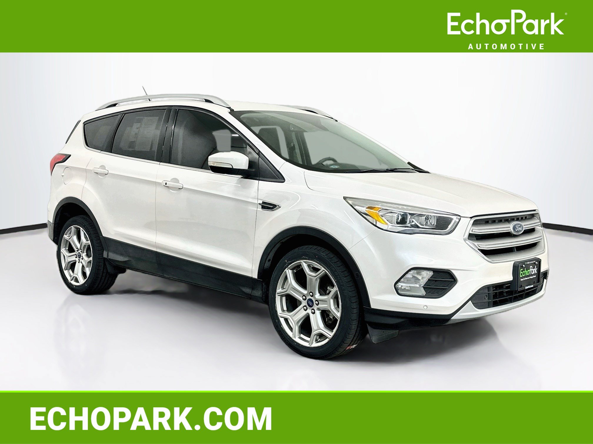 Used 2019 Ford Escape Titanium w/ U9j03 - Titanium Tow Package AWD/4WD image 1