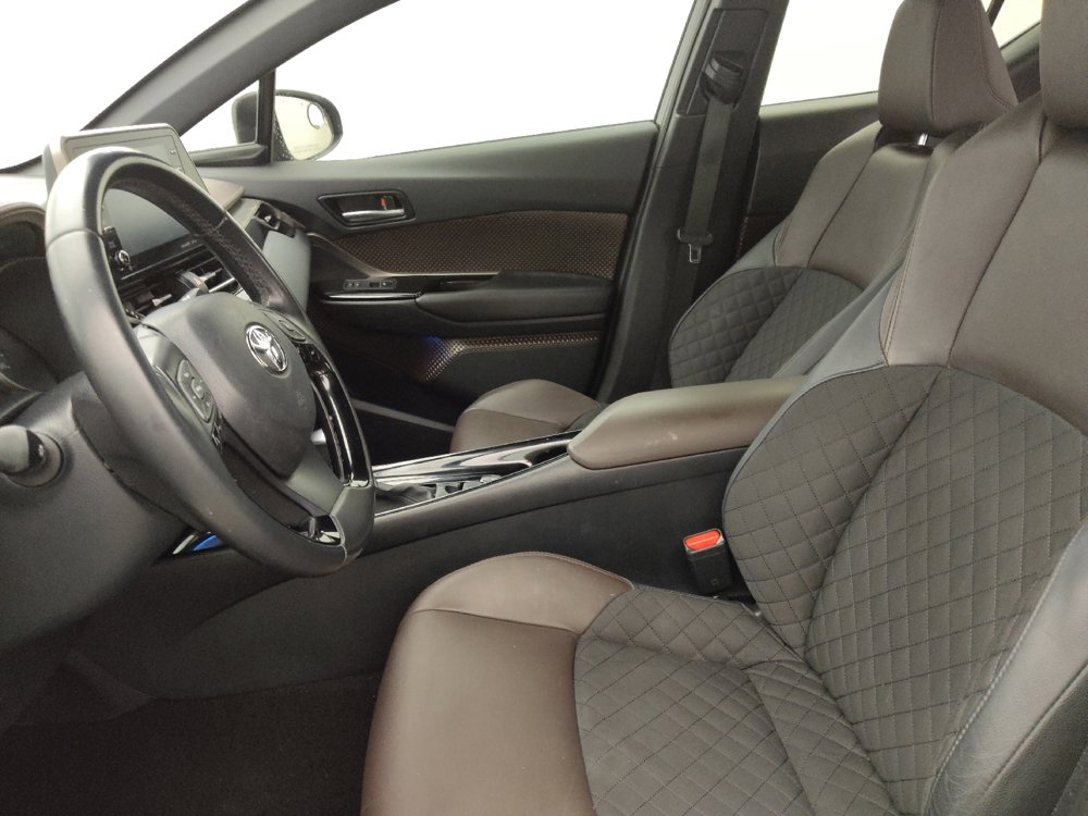 Used 2019 Toyota C-HR Limited image 17