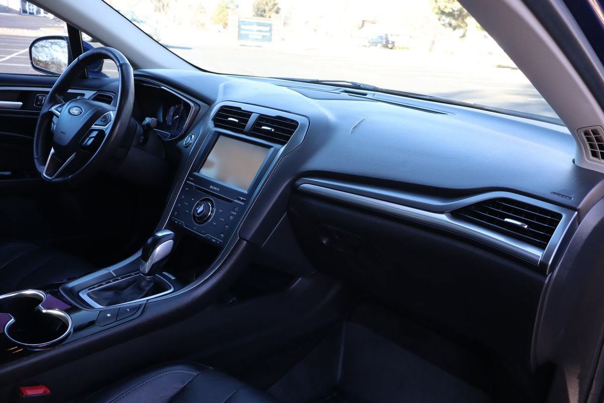 Used 2014 Ford Fusion Energi Titanium w/ Driver Assist Package image 17