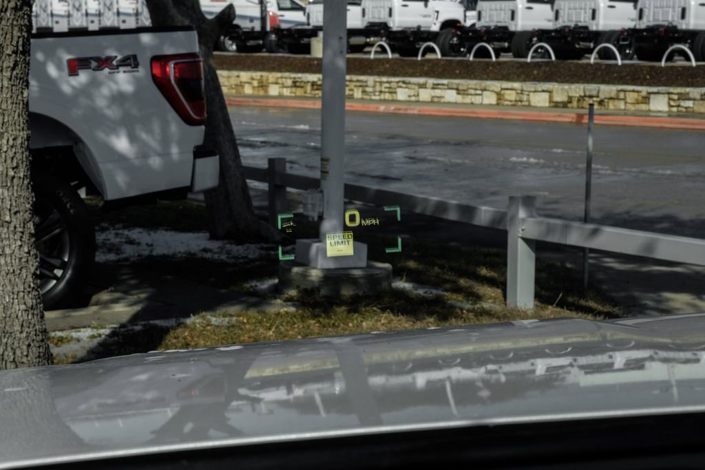 Used 2020 Cadillac Escalade ESV Premium Luxury image 18