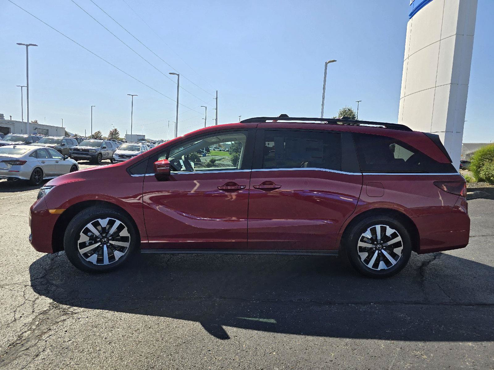 New 2027 Honda Odyssey EX-L image 4
