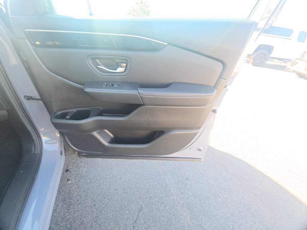 Certified 2025 Honda Pilot Touring image 33