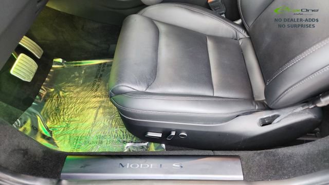 Used 2022 Tesla Model S AWD/4WD image 32