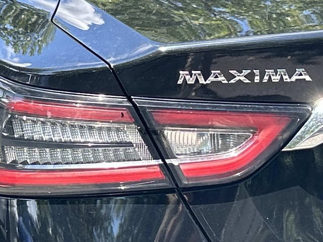 Used 2023 Nissan Maxima SL FWD image 13