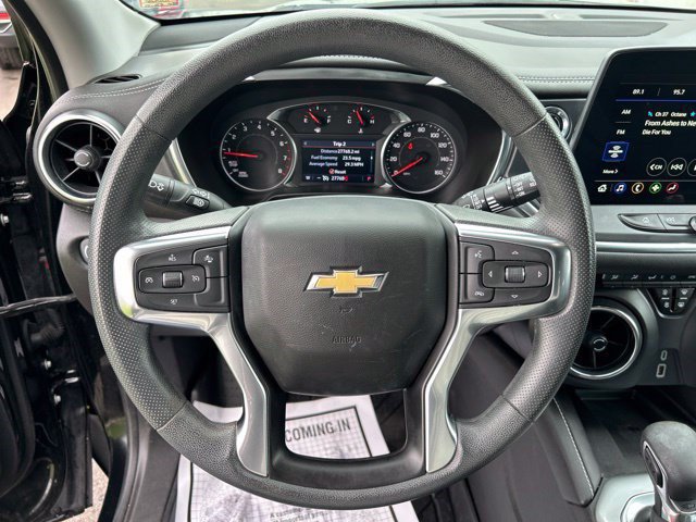 Used 2024 Chevrolet Blazer LT w/ Convenience Package FWD image 17