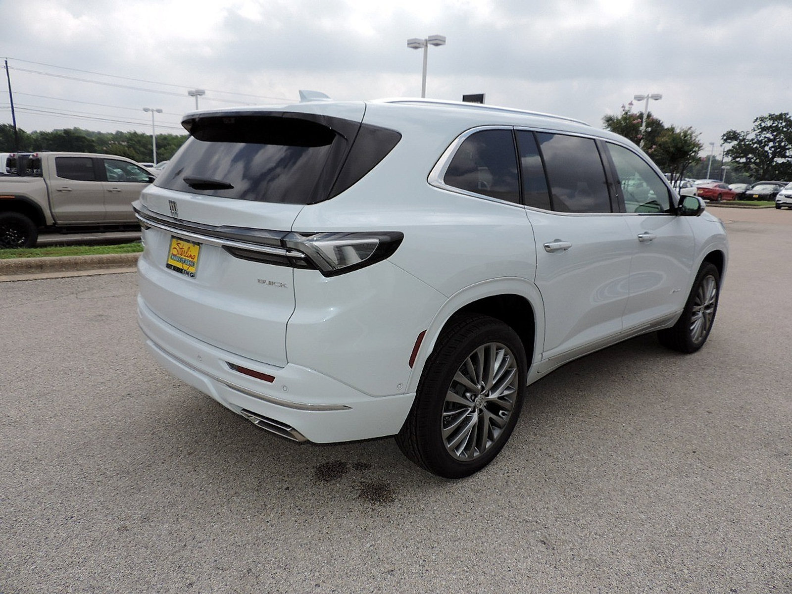 New 2026 Buick Enclave Avenir w/ Super Cruise Package FWD image 5