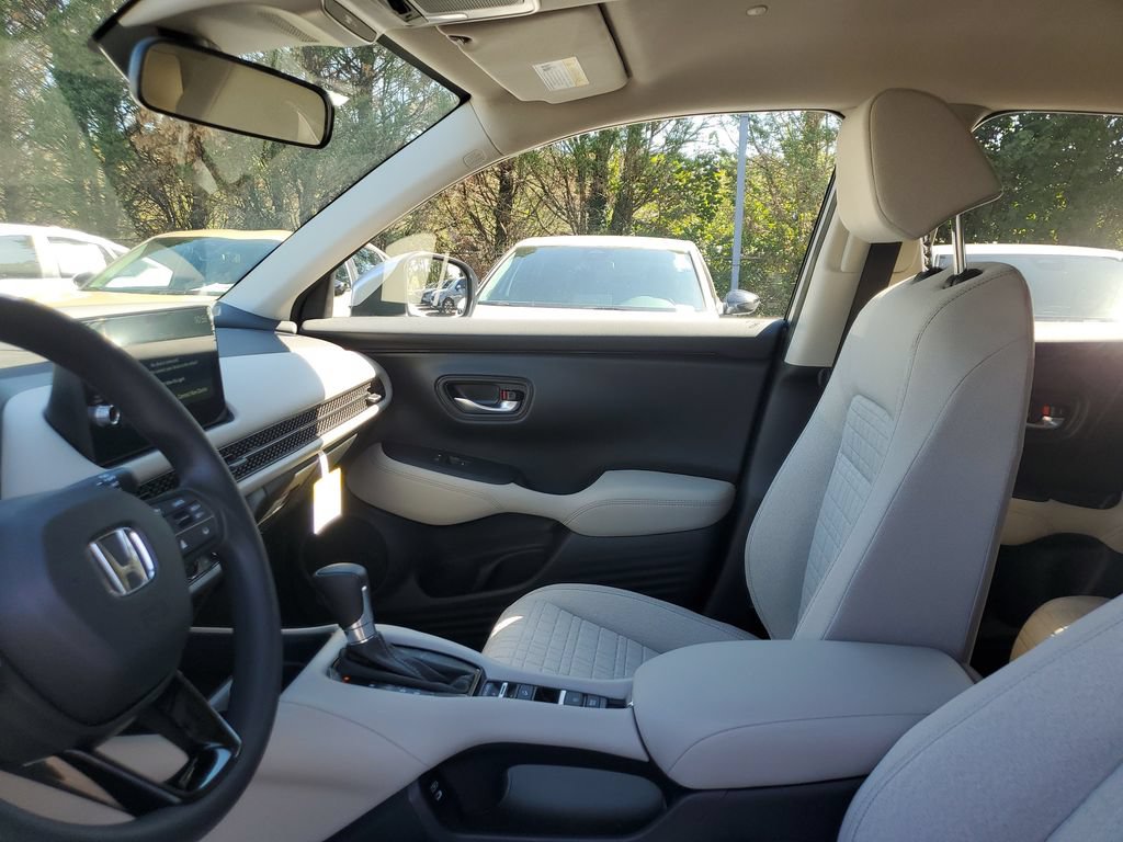New 2027 Honda HR-V LX image 14