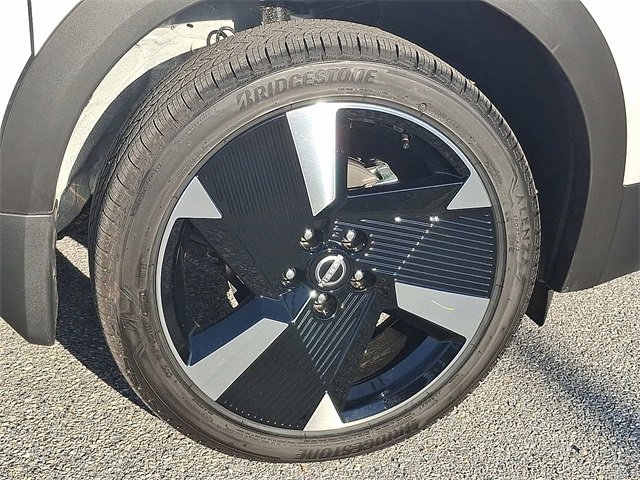 New 2026 Nissan Kicks SR w/ Cold Weather Package image 8