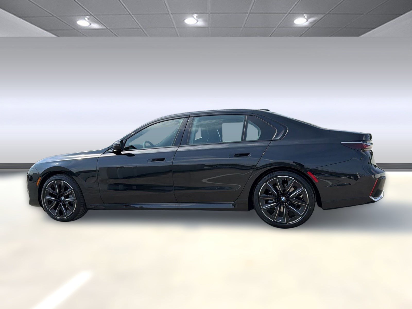 New 2026 BMW 740i image 2