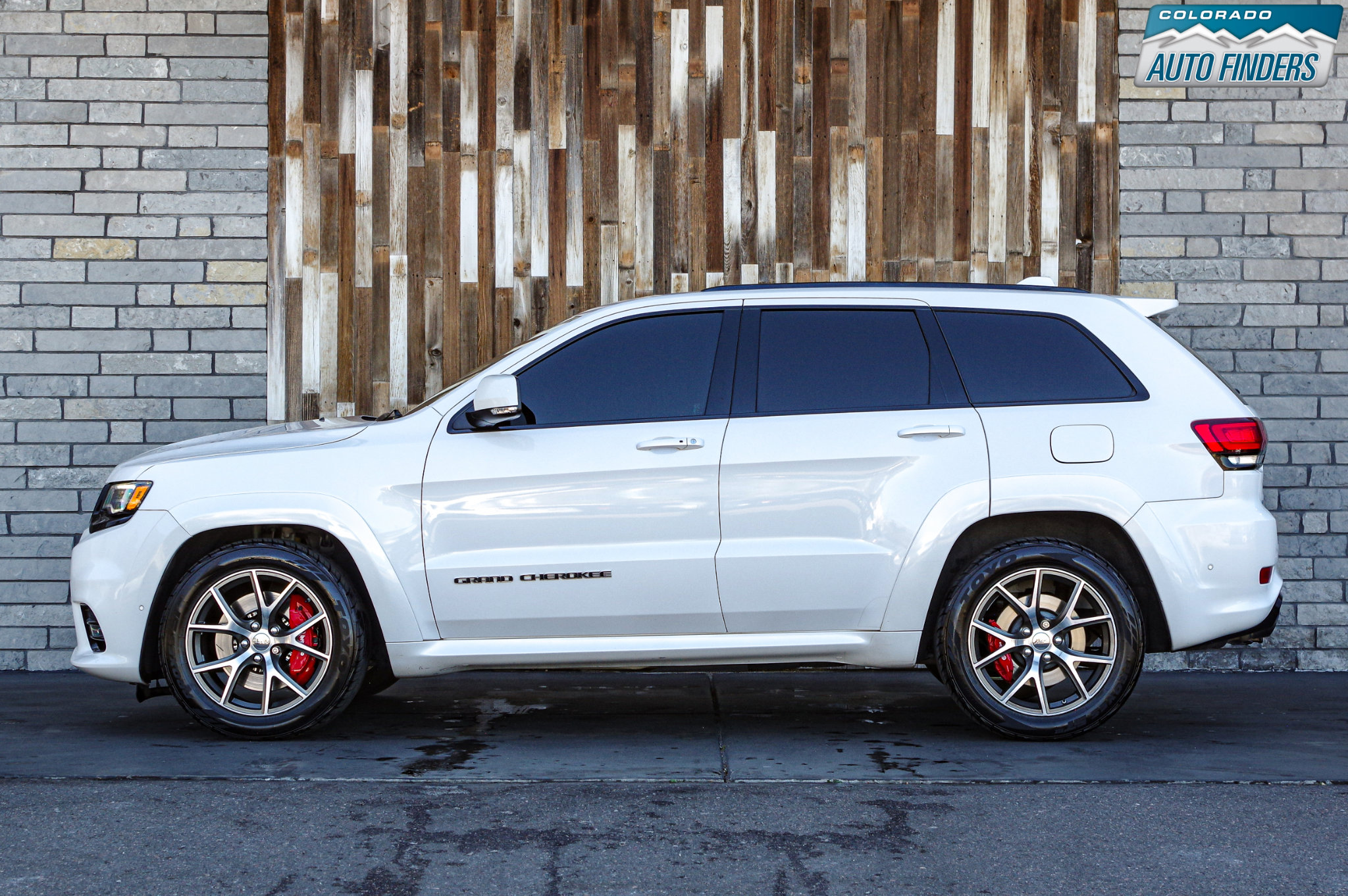 Used 2017 Jeep Grand Cherokee SRT image 3