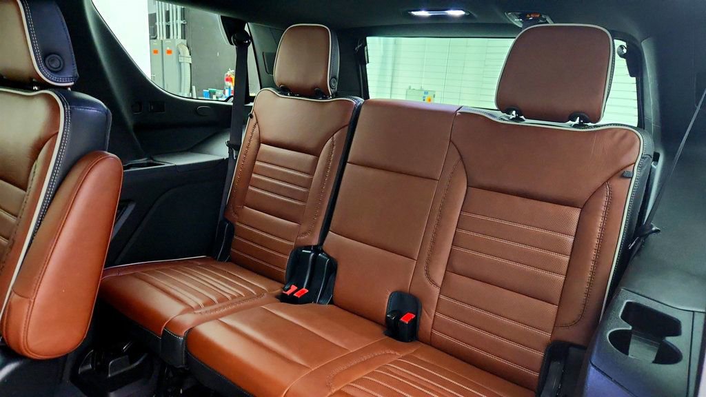 Used 2023 GMC Yukon Denali Ultimate image 23