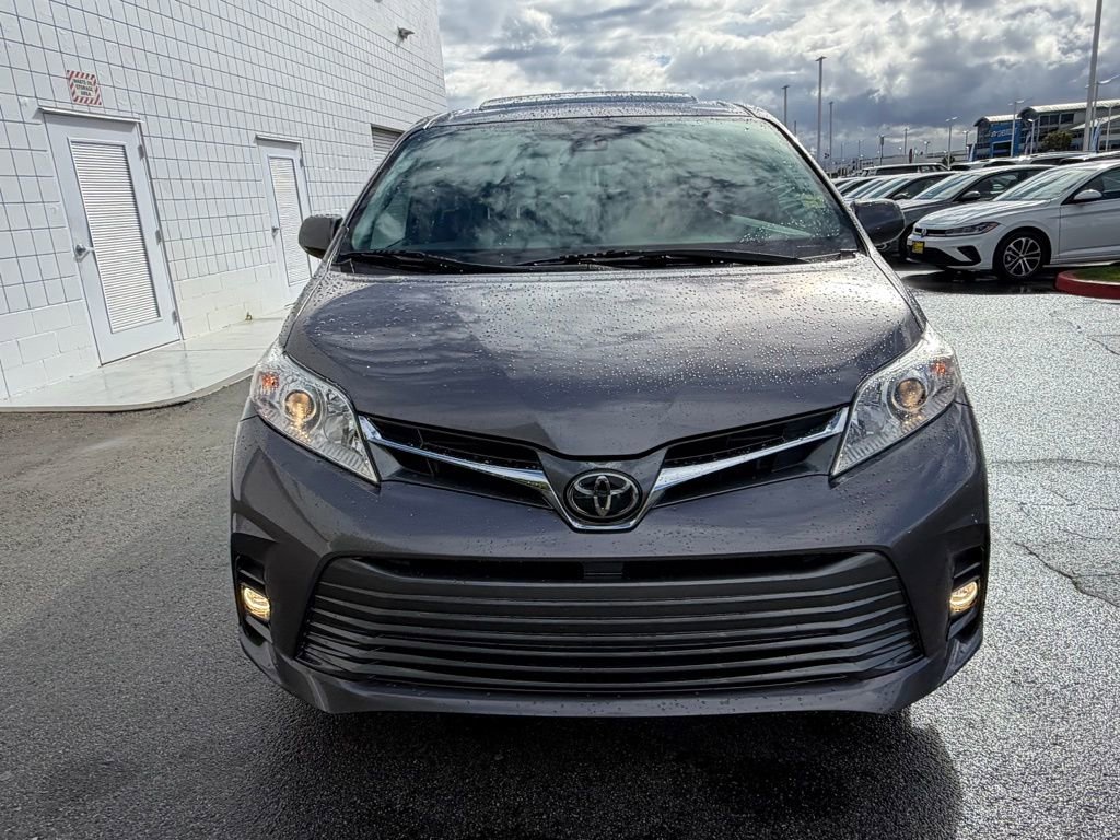 Used 2020 Toyota Sienna XLE Premium w/ Protection Package image 9