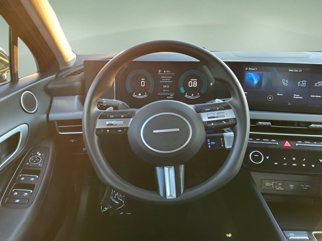Used 2025 Hyundai Sonata SEL FWD image 14