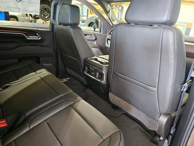 New 2026 GMC Sierra 3500 Denali w/ Denali Reserve Package image 15