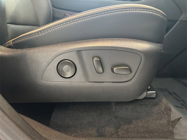 Certified 2024 Chevrolet Traverse RS image 24