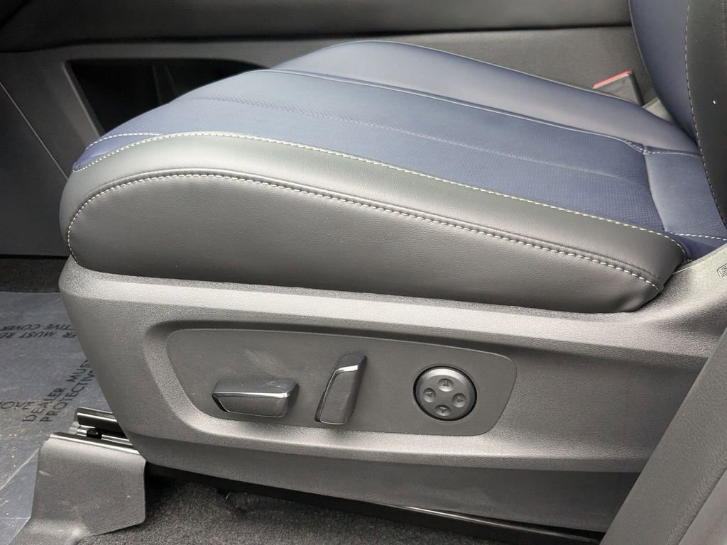 New 2026 INFINITI QX60 Sport image 13