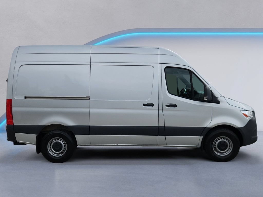 Used 2022 Mercedes-Benz Sprinter 2500 image 3