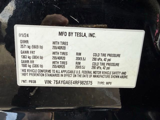 Used 2024 Tesla Model Y Long Range image 16