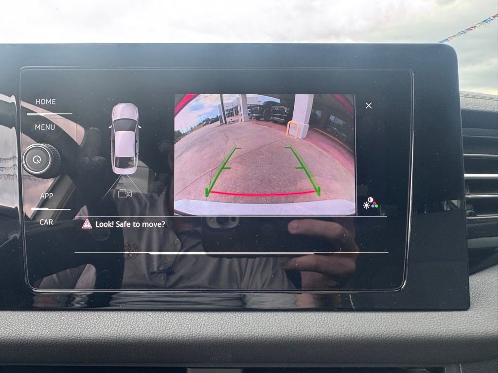 Used 2025 Volkswagen Jetta Sport FWD image 16