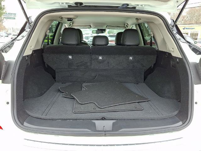 Certified 2024 Nissan Murano SV image 29