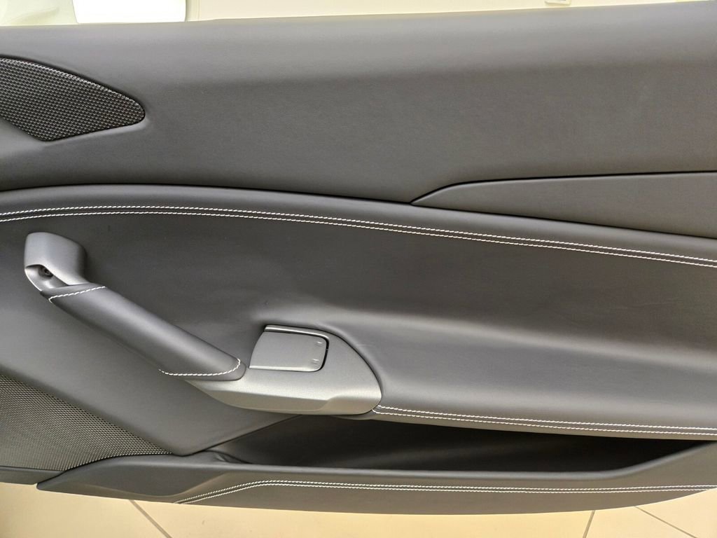 Used 2018 Ferrari 488 Spider image 25