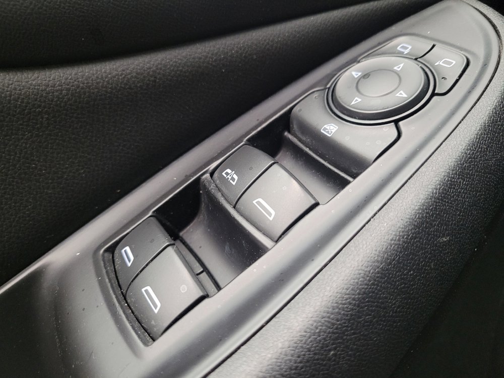 Used 2018 Chevrolet Volt Premier w/ Driver Confidence Package FWD image 27