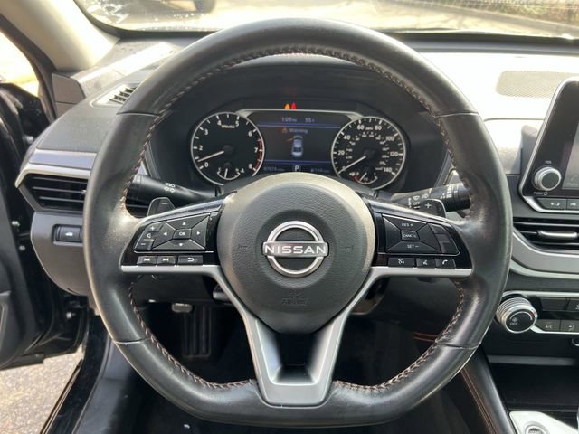 Used 2024 Nissan Altima 2.5 SR image 14