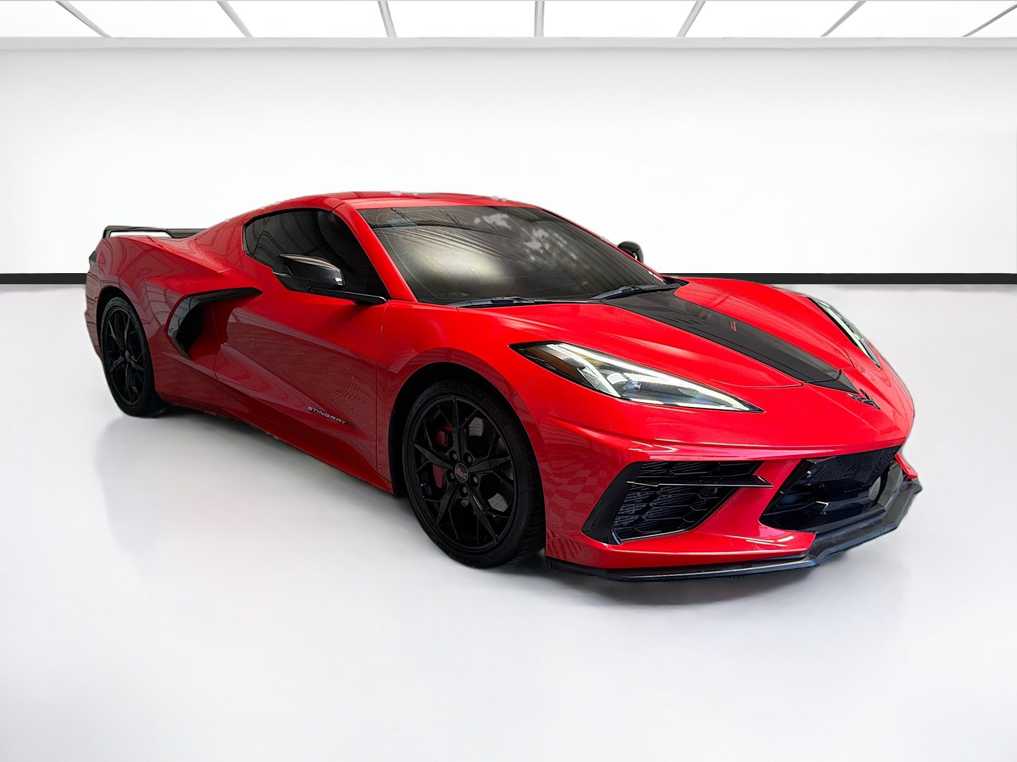 Used 2022 Chevrolet Corvette Stingray Preferred Cpe w/ Z51 Performance Package RWD image 3