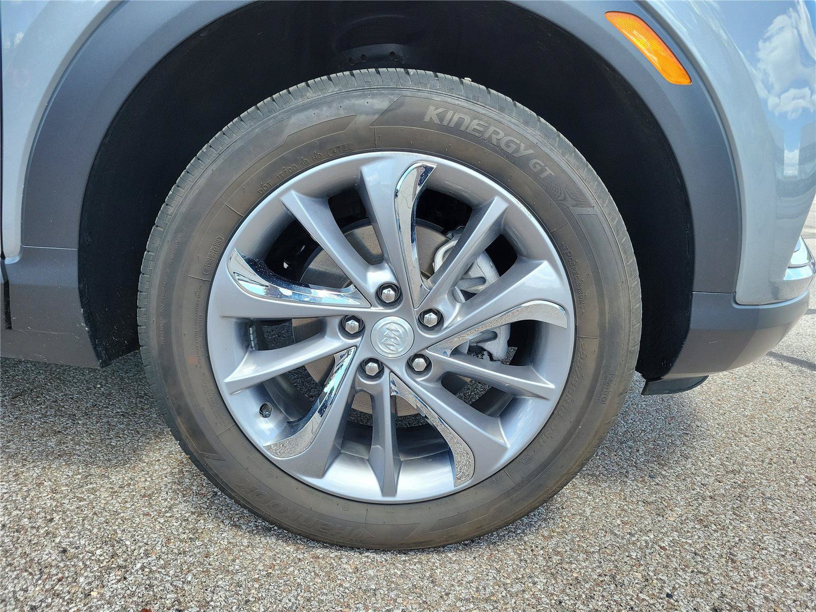 Used 2023 Buick Encore GX Essence w/ Experience Buick Package AWD/4WD image 5