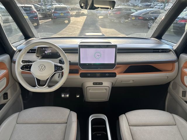 Used 2025 Volkswagen ID. Buzz 1st Edition image 15
