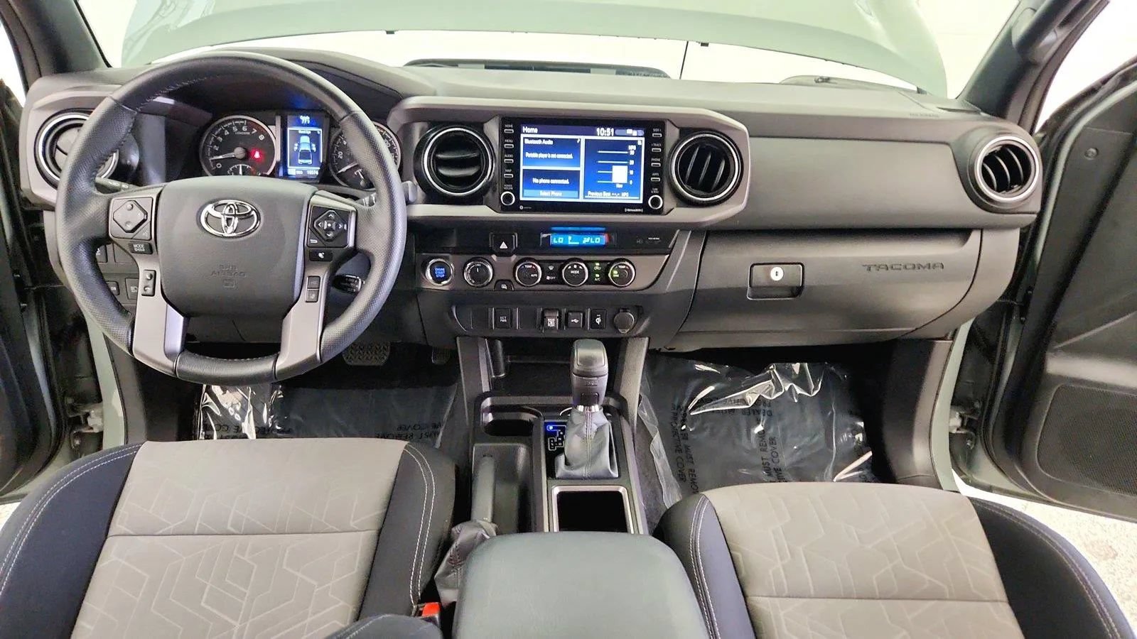 Used 2023 Toyota Tacoma TRD Off-Road AWD/4WD image 29