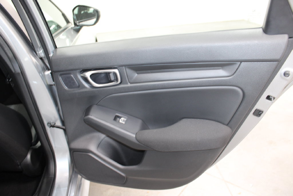 Used 2025 Honda Civic Sport image 27