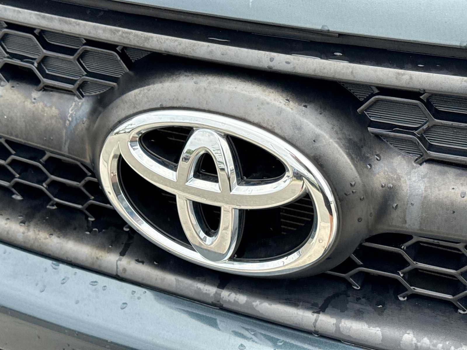 Used 2012 Toyota RAV4 4WD w/ Upgrade Value Pkg image 11