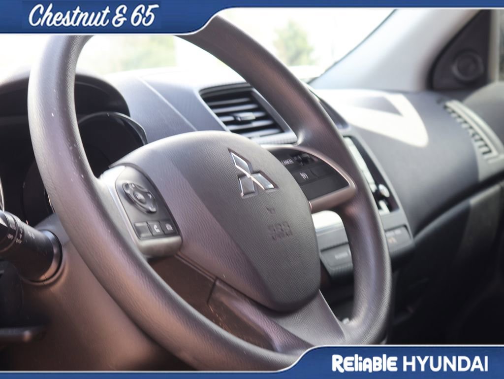 Used 2021 Mitsubishi Outlander Sport SE image 25