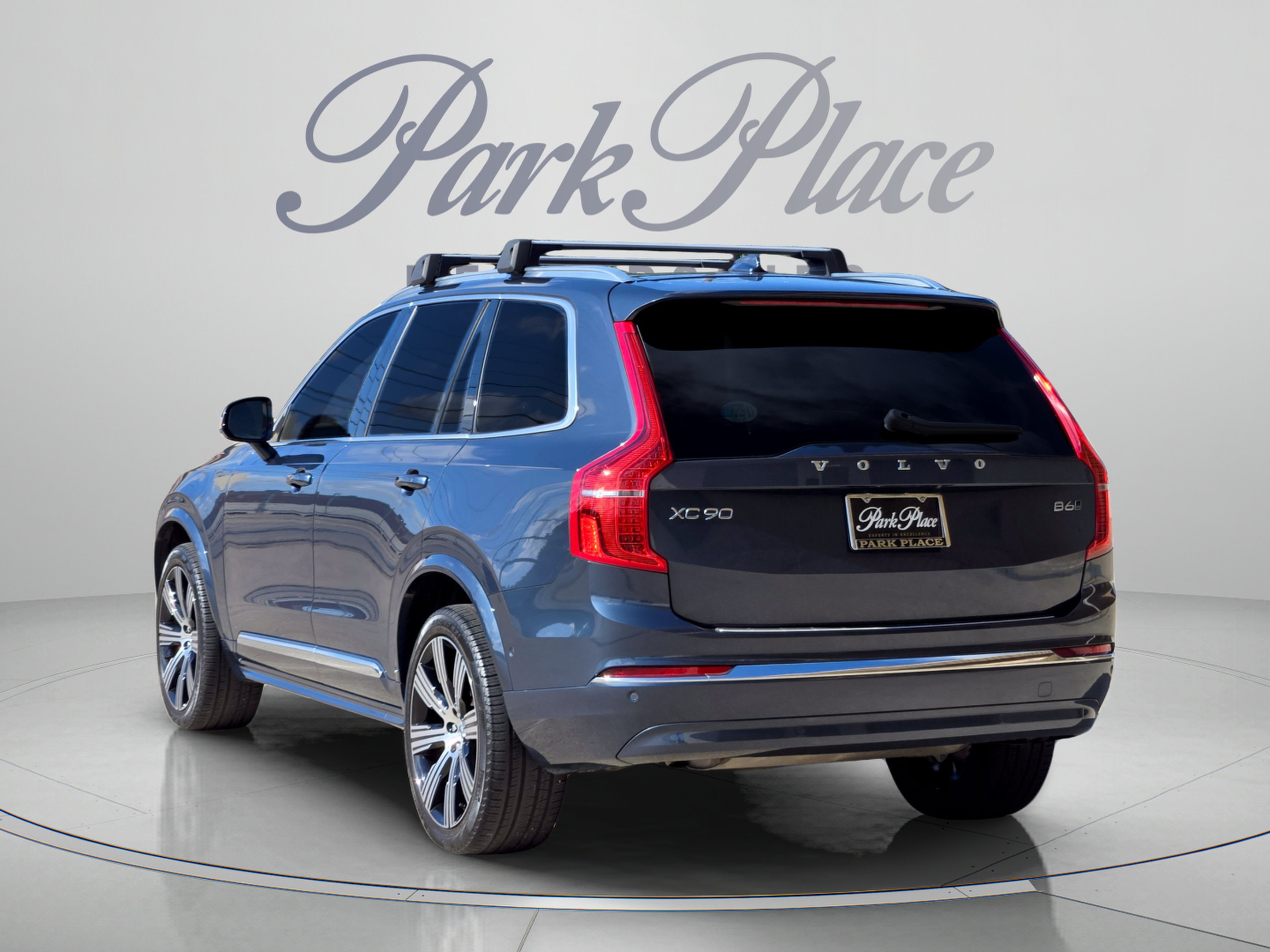 Used 2023 Volvo XC90 B6 Ultimate w/ Protection Package Premier AWD/4WD image 3