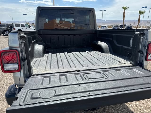 Used 2021 Jeep Gladiator Sport AWD/4WD image 27