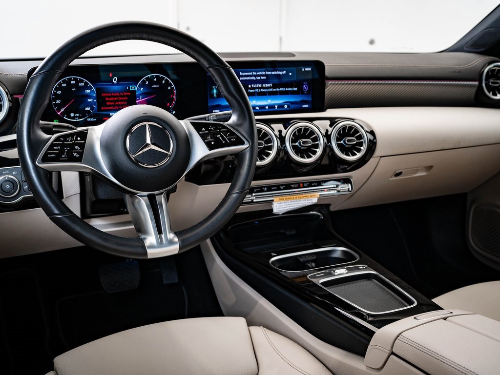Certified 2025 Mercedes-Benz CLA 250 4MATIC image 4