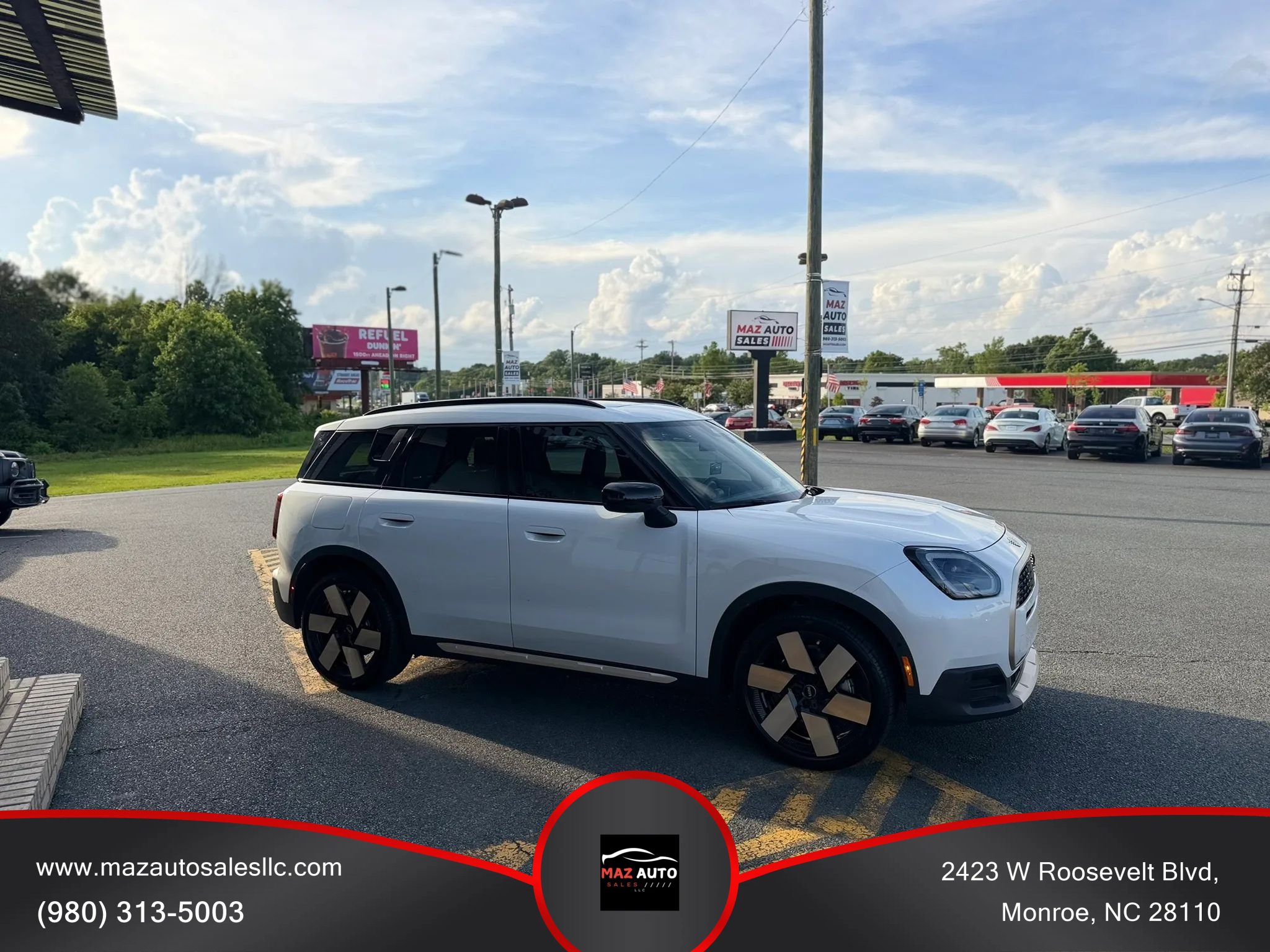 Used 2025 MINI Cooper Countryman S AWD/4WD image 3
