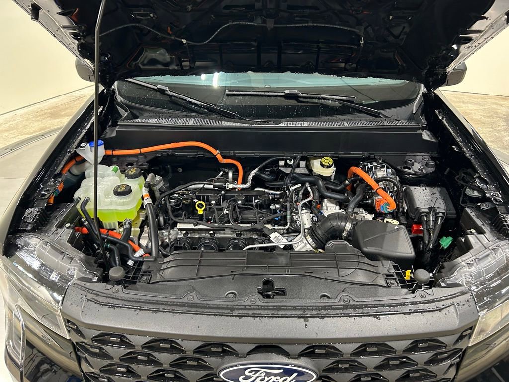 New 2025 Ford Maverick XL w/ Equipment Group 101A image 25