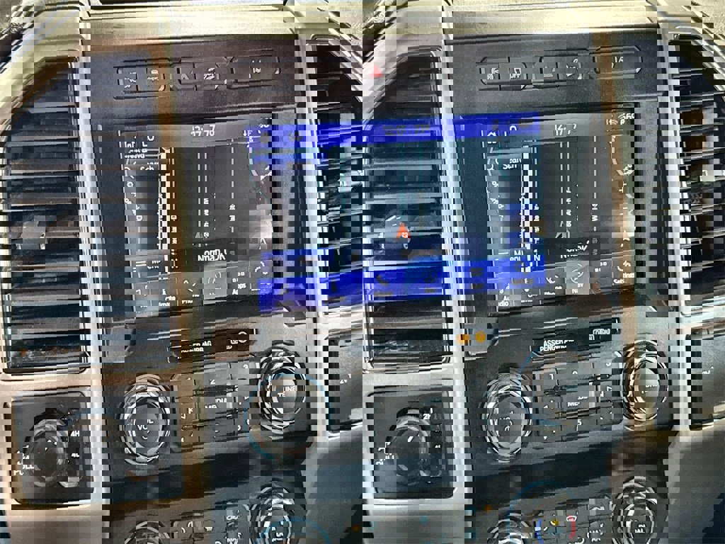 Used 2020 Ford F250 Lariat w/ Lariat Ultimate Package image 21