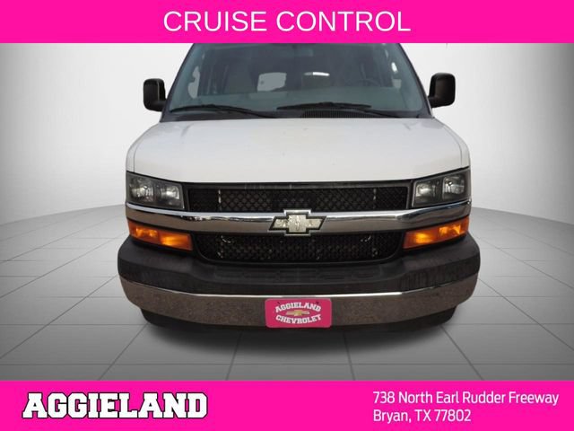 Used 2018 Chevrolet Express 3500 LT w/ LT Preferred Equipment Group RWD image 9