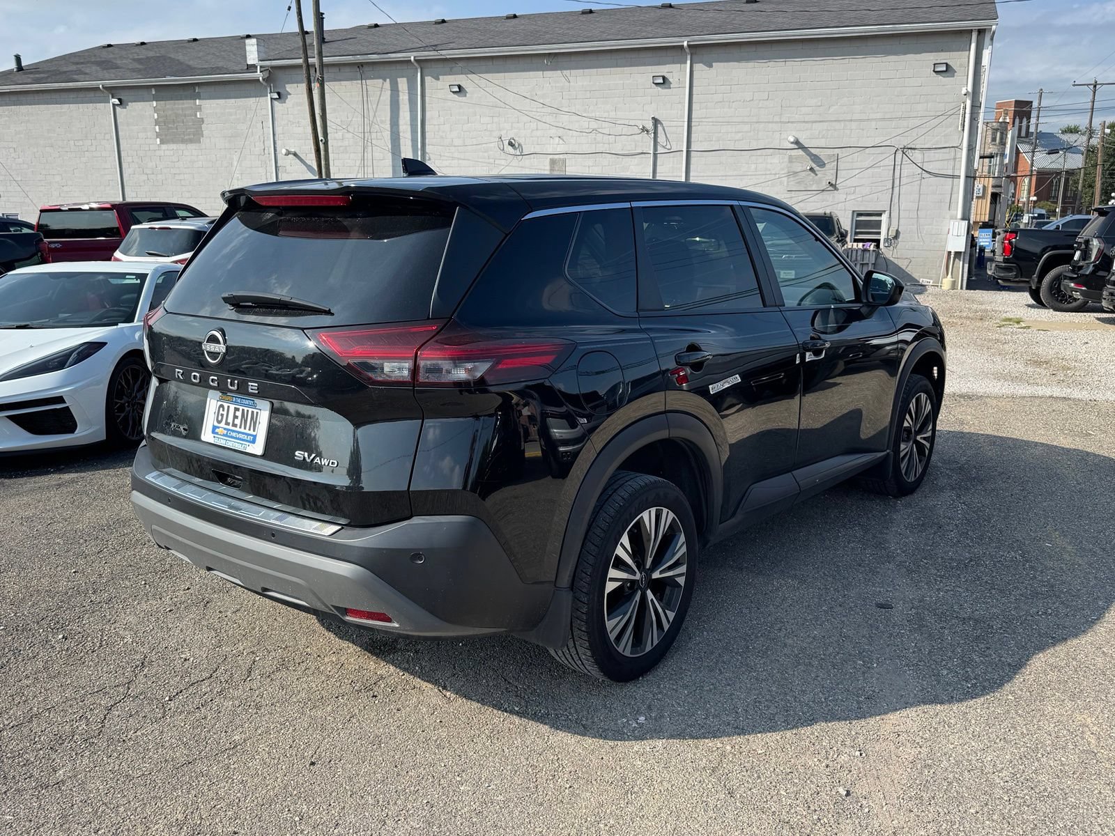 Used 2023 Nissan Rogue SV AWD/4WD image 6