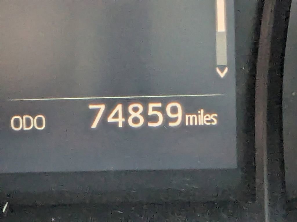 Used 2020 Toyota Camry LE image 26