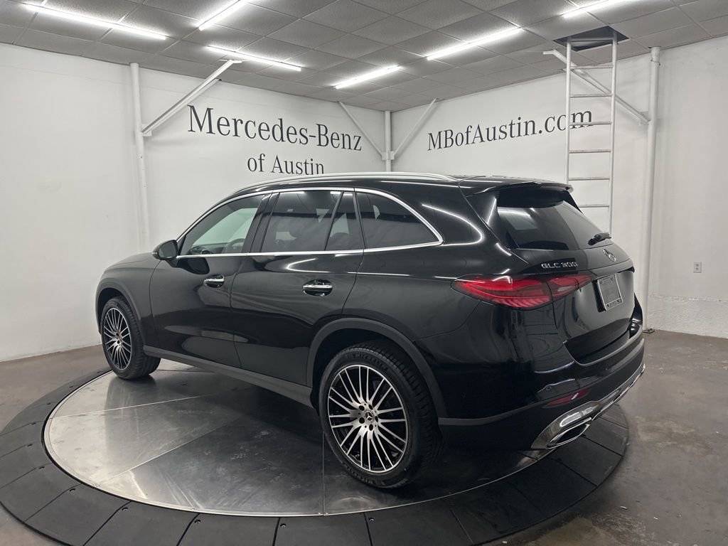 Used 2026 Mercedes-Benz GLC 300 image 5